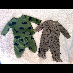Newborn boys dinosaur fleece outfits.